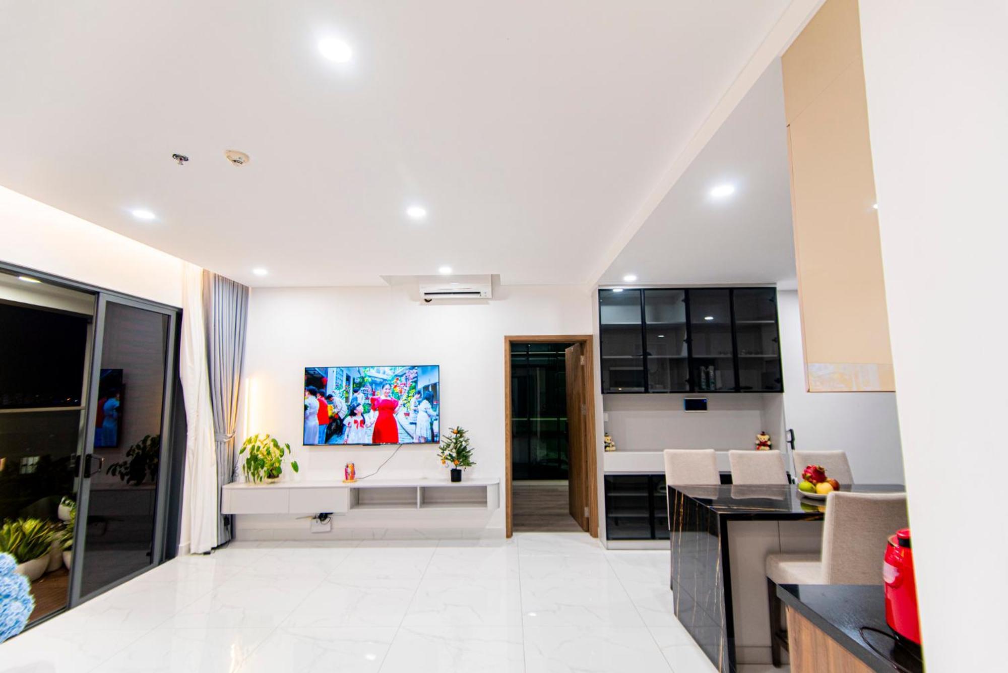 Căn hộ Ho 3pn Diamond View Dep, Gan San Bay Sgn