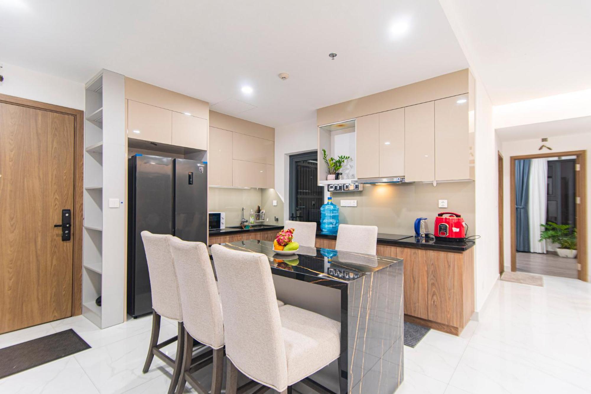 Apartment Ho 3pn Diamond View Dep, Gan San Bay Sgn *